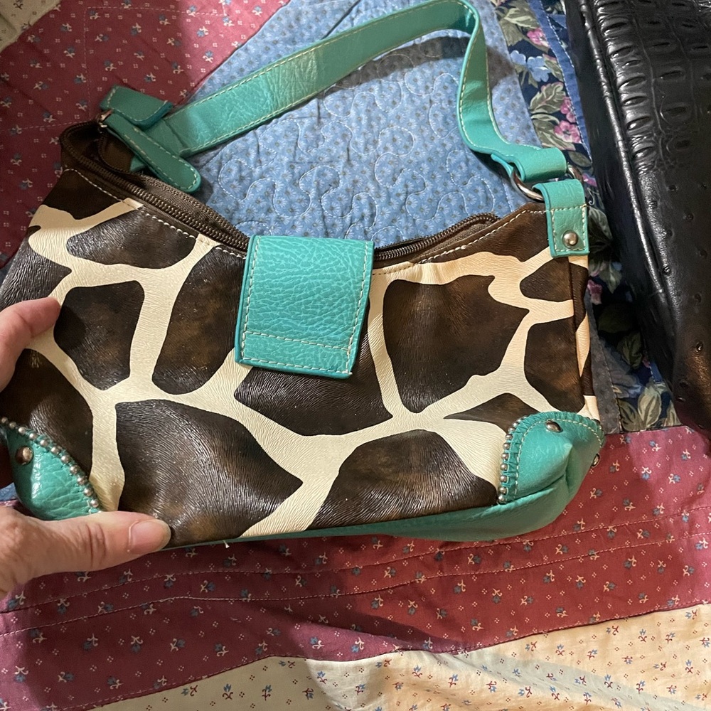 Purse - Picture 2 of 3